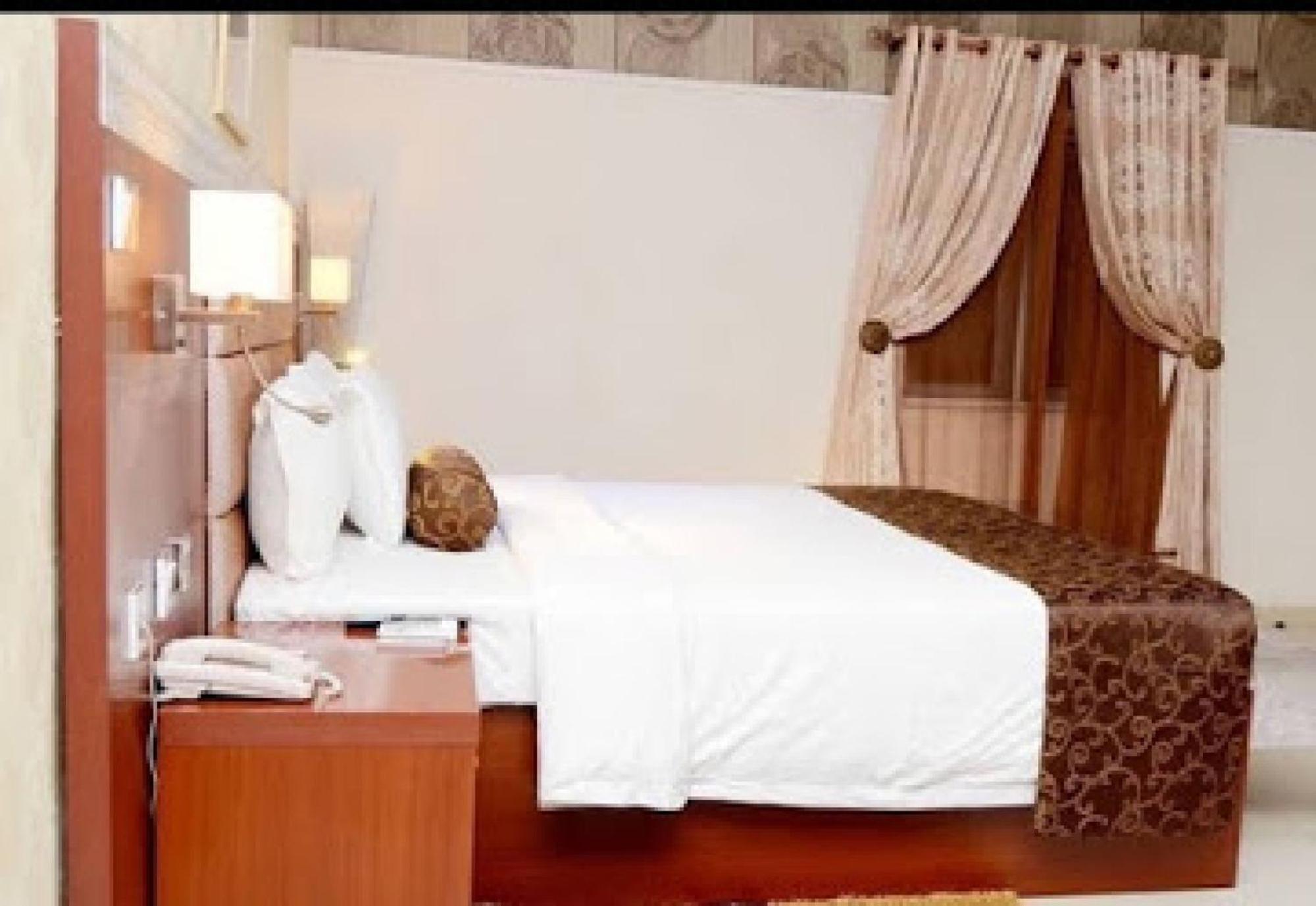 Room In Lodge - Nippon Grand Hotels Jabi Dış mekan fotoğraf